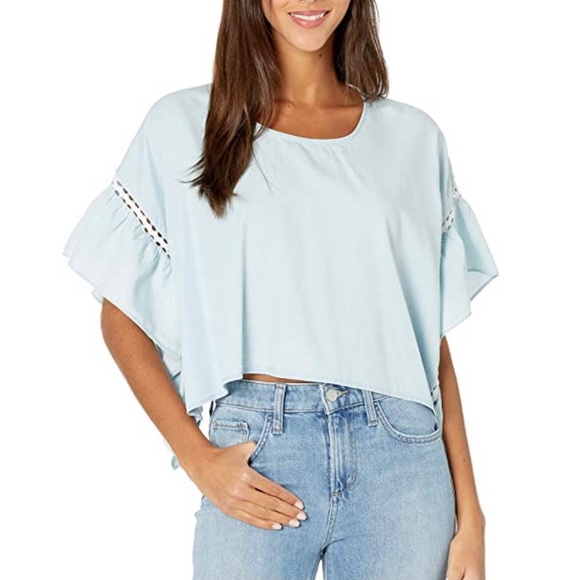 BCBGeneration Ruffle Sleeves Crop Top - Picture 9 of 14